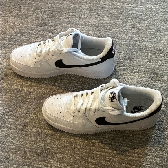 Nike Air Force 1 Men's White and Black Sneakers - Picture 3 of 6